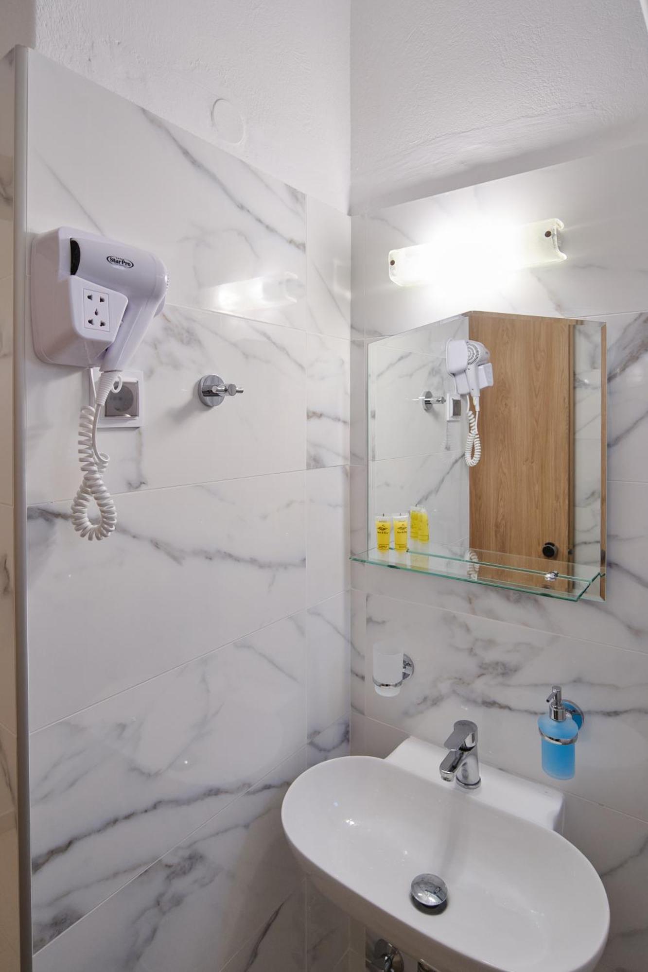 "Rex Πολίτη" Hotel Loutra Ipatis Ngoại thất bức ảnh