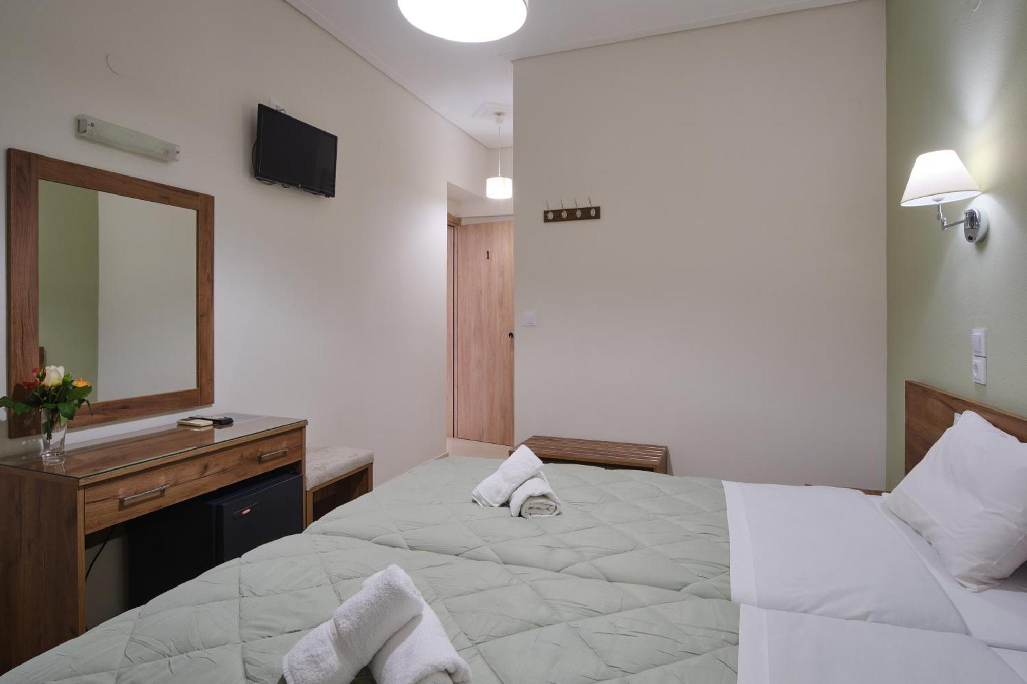 "Rex Πολίτη" Hotel Loutra Ipatis Ngoại thất bức ảnh